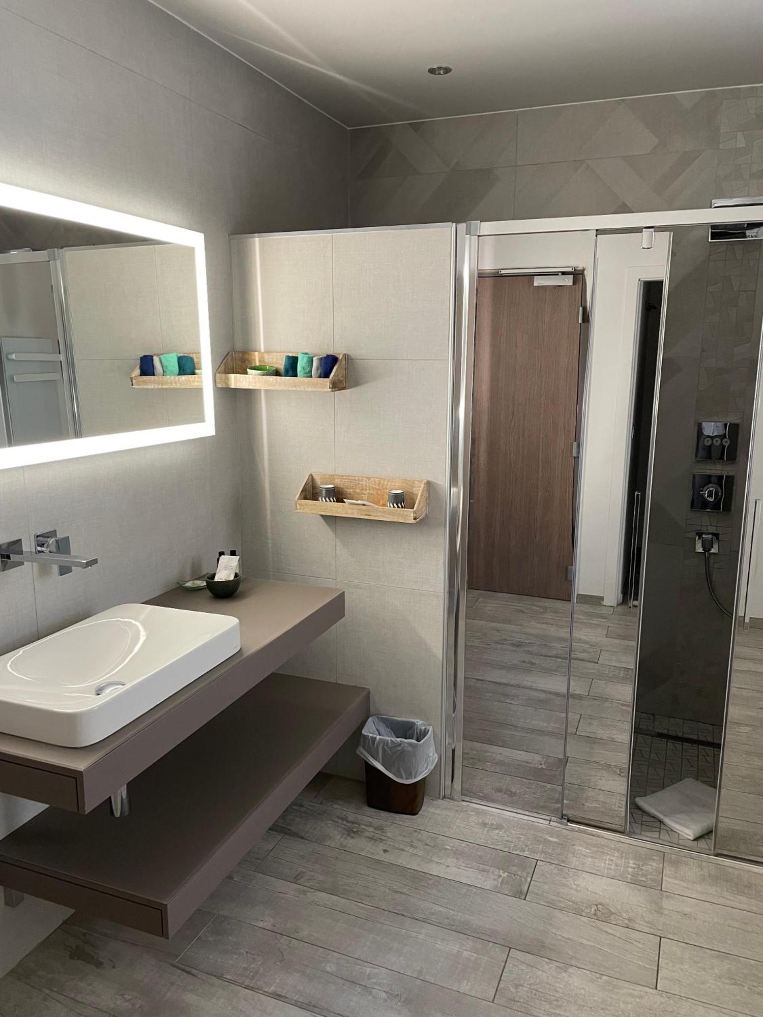 Hotel Le Rabelais Льо Лаванду Екстериор снимка